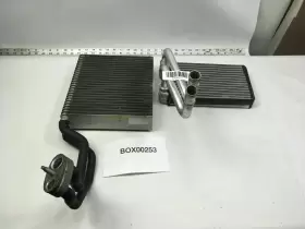 8E1820031 AUDI Convertible Air Ac Conditioner Heater Core Set
