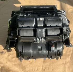 9178309 BMW Hvac Heater Core Radiator Evaporator Housing E60