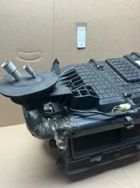 AA443110-9569 CADILLAC Ac Hvac Interior Heater Box F5 Cts #2