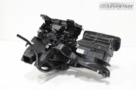 Cadillac C1xx-00217516 2017-2019 Xt5 Hvac Ac Climate Heater Blower Housing Box Oem