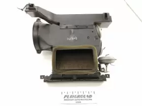 677.GM1Z85 CHEVROLET Front Center Heater Core C4 Corvette