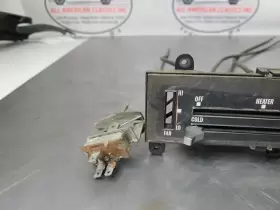 678.GM8576 CHEVROLET TRUCK Ac Heater Box Chevy #2