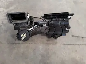 84941410 CHEVROLET TRUCK Hvac Heater Housing Box Tahoe