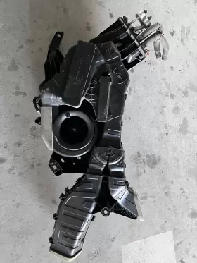 AE9Z-18476-B FORD Rear Hvac Heater Blower Motor Housing Box #2