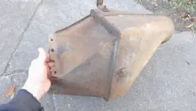 3127084 GENERAL MOTORS Right Air Heater Core Housing Harrison #2