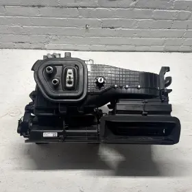 84889093 GM Hvac Ac Climate Heater Blower Motor Housing Box