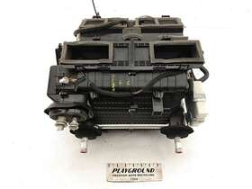 676-50146 INFINITI Infinity Hvac Heat Ac Distribution Box