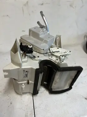 116700-4261 MAZDA Heater Core Housing MX5 Miata