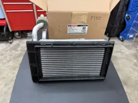 HC-33 MOTORCRAFT Heater Core F150 Ford Expedition Navigator