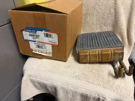 Ready-aire 399127 Nos Hvac Heater Core