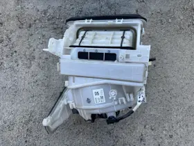 87010-12471 TOYOTA Dash Blower Motor Vent Houising RAV4