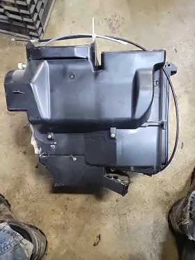 87150-04010 TOYOTA Heater Core Vent Box 2WD #3
